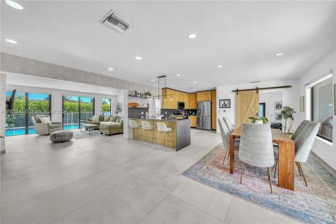 1910 NE 211th Street Miami FL 33179