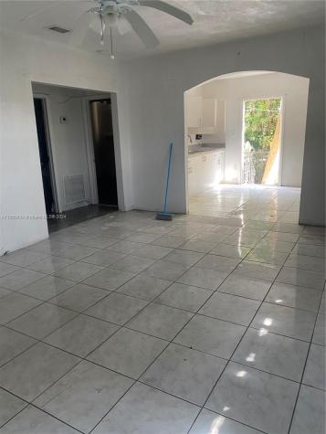 1824 NW 49th Street Miami FL 33142