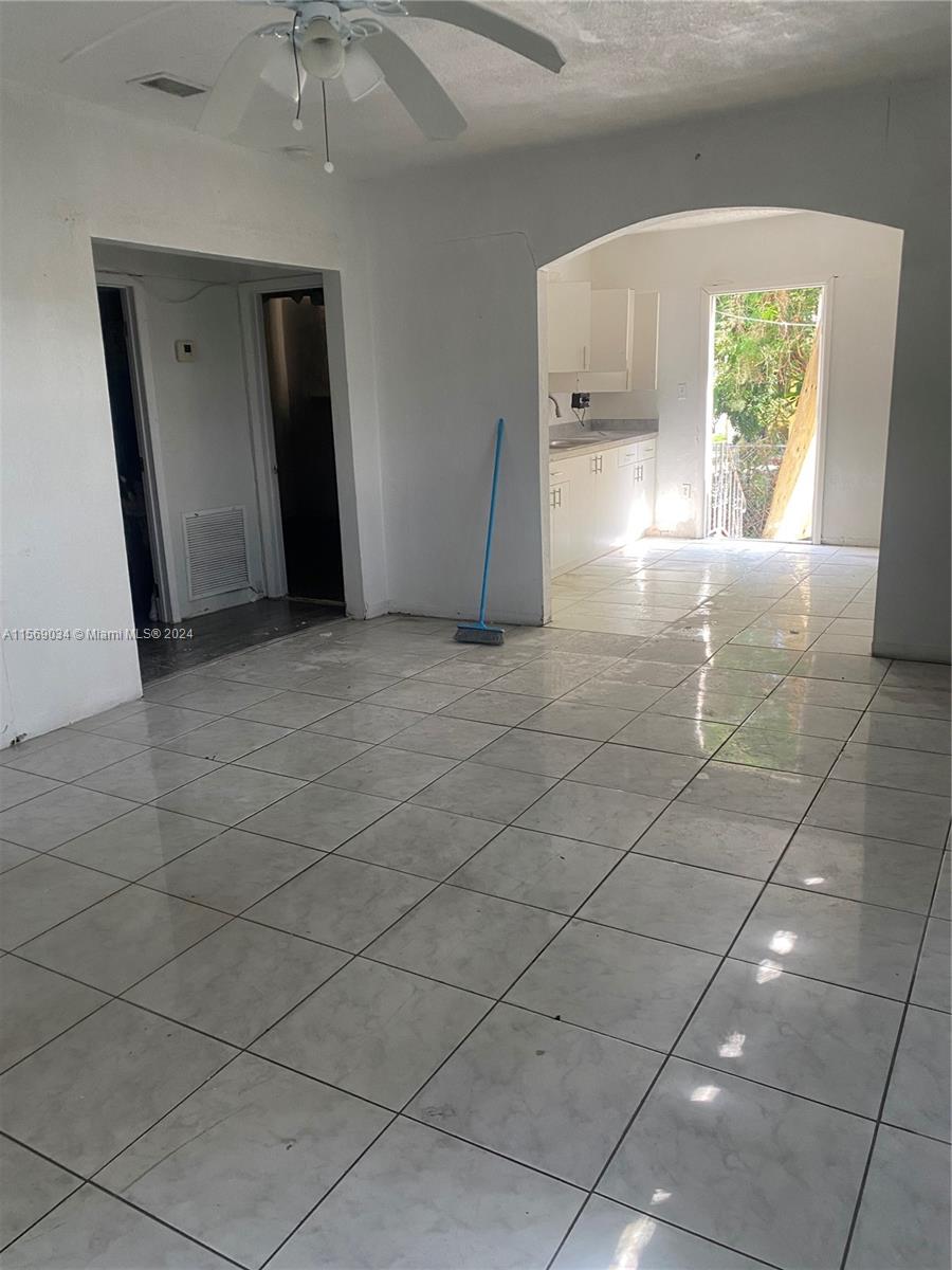1824 NW 49th Street Miami FL 33142