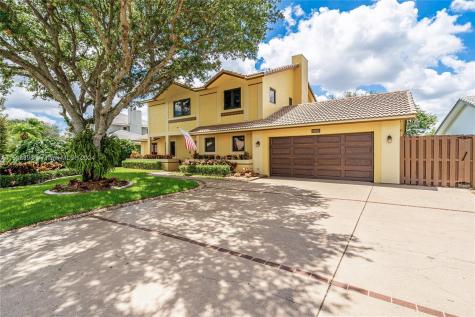 14950 Featherstone Way Davie FL 33331