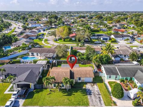 7832 SW 128th Place Miami FL 33183
