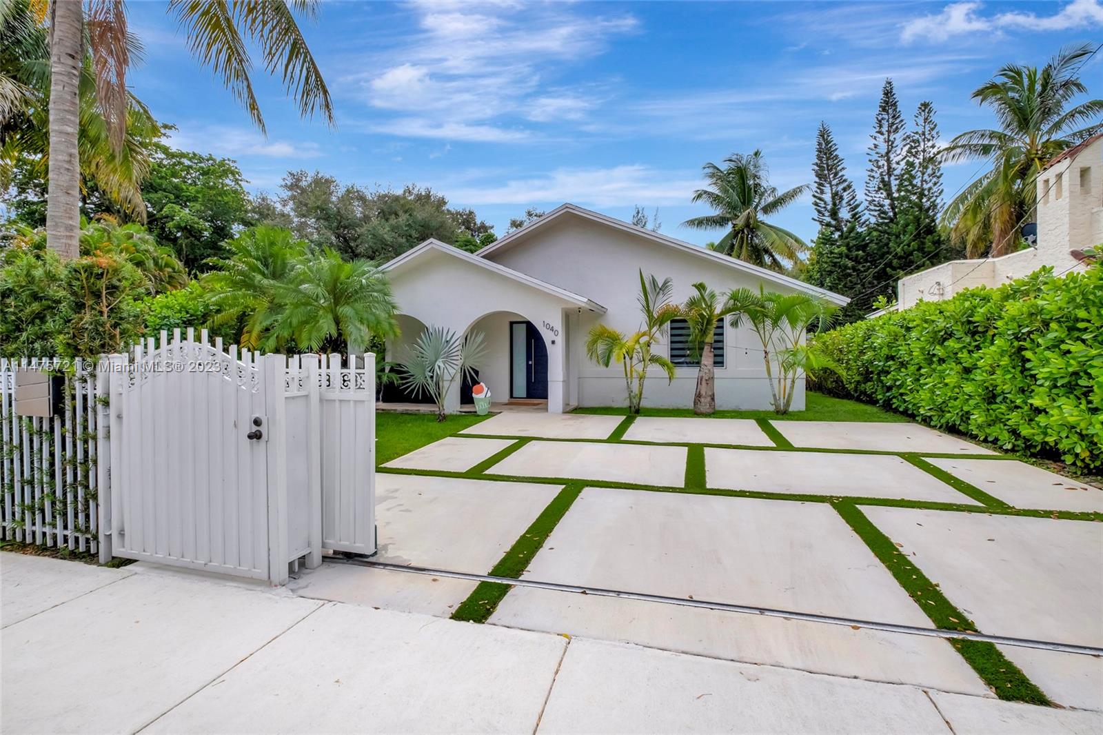1040 NE 133rd Street North Miami FL 33161
