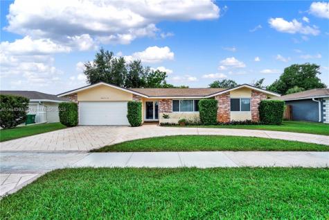 8402 SW 26th Street Davie FL 33324