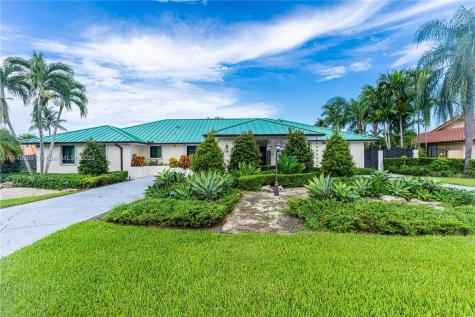 2720 SW 113th Avenue Miami FL 33165
