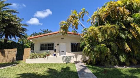 165 Hampton Lane Key Biscayne FL 33149