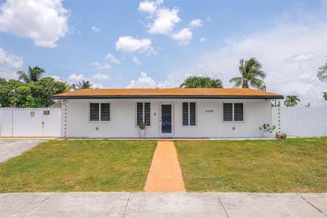 11499 SW 204th Street Miami FL 33189