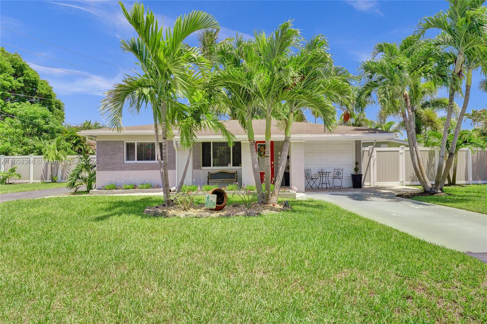4280 NE 1st Terrace Oakland Park FL 33334