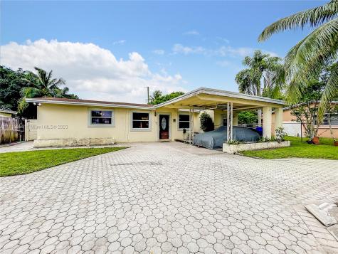 7170 Meade Street Hollywood FL 33024