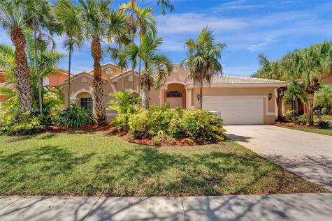 330 SW 184th Terrace Pembroke Pines FL 33029