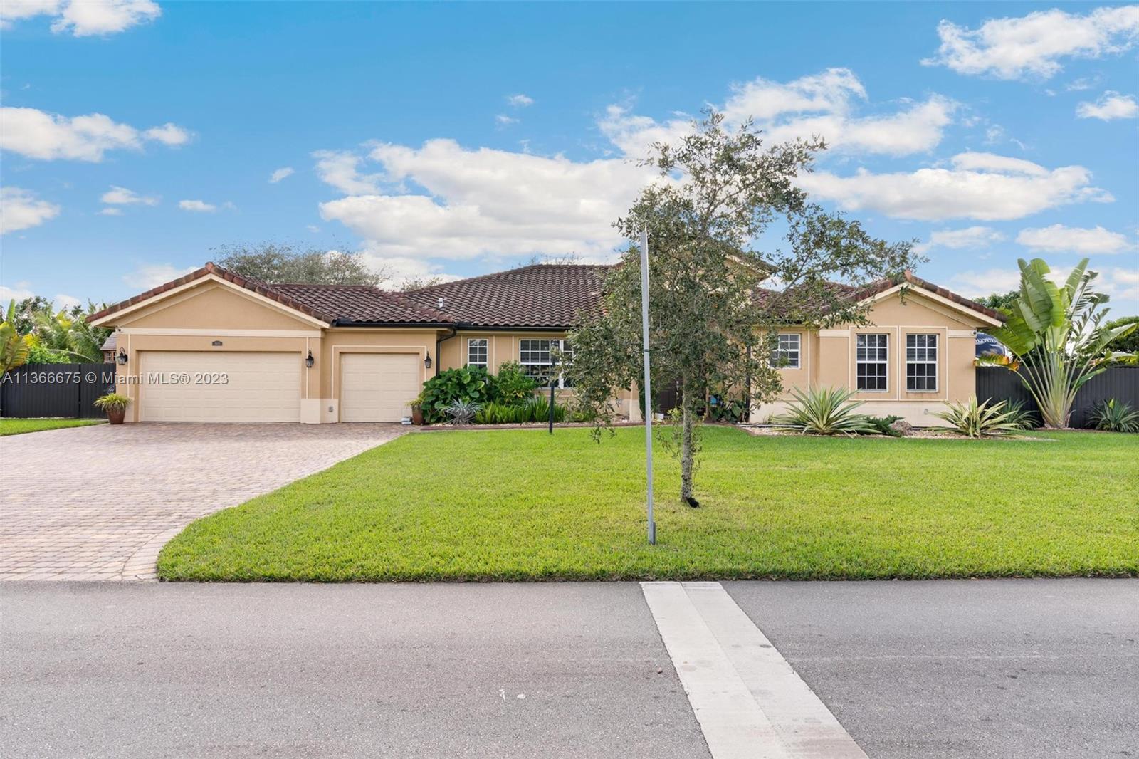 1670 NW 21st Street Homestead FL 33030