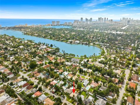 1238 Lincoln Street Hollywood FL 33019