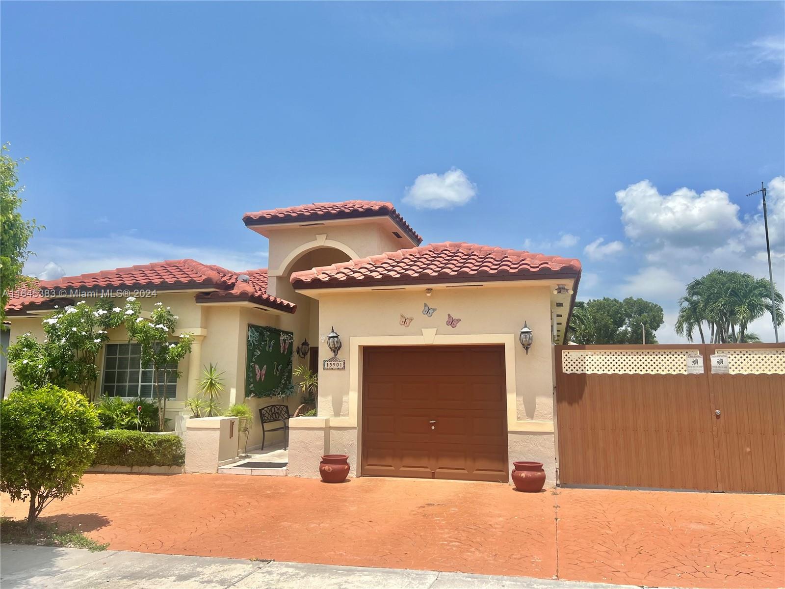 15901 SW 54th Terrace Miami FL 33185