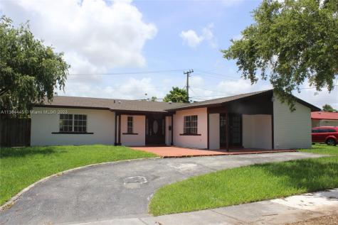 19120 SW 96th Avenue Cutler Bay FL 33157