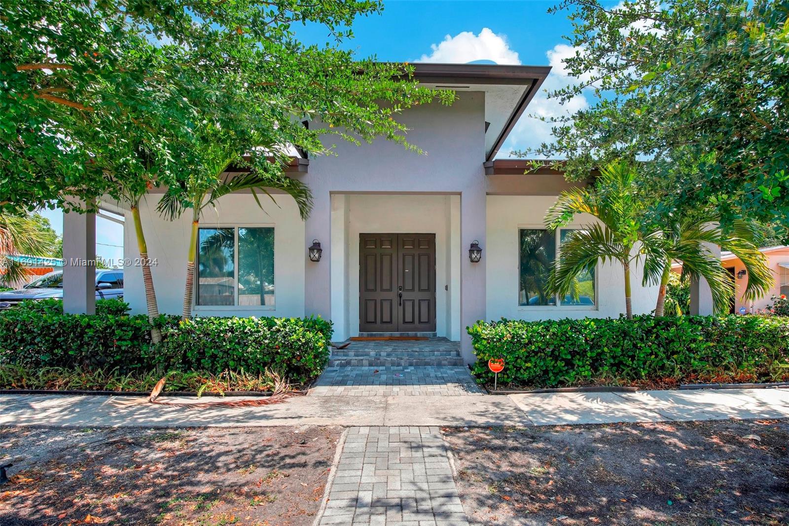 5860 SW 39th Court Davie FL 33314