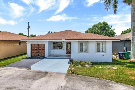 15836 SW 299th Terrace Homestead FL 33033
