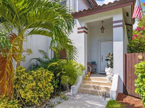 10352 SW 134th Place Miami FL 33186