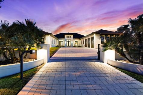 11880 SW 47th Street Miami FL 33175