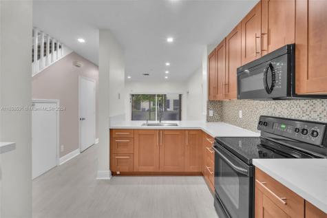 447 SW 122nd Terrace Pembroke Pines FL 33025