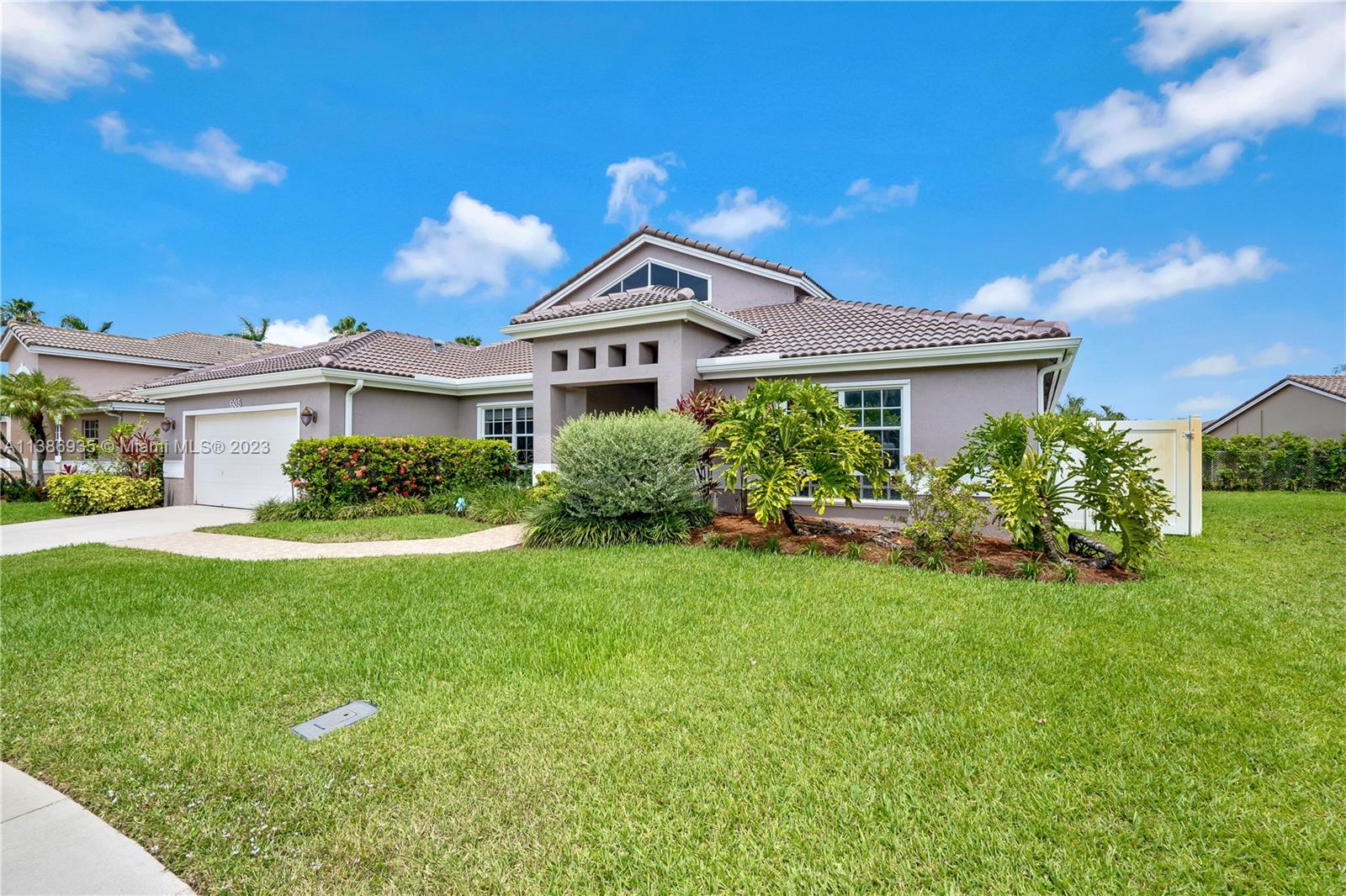 935 NW 202nd Avenue Pembroke Pines FL 33029