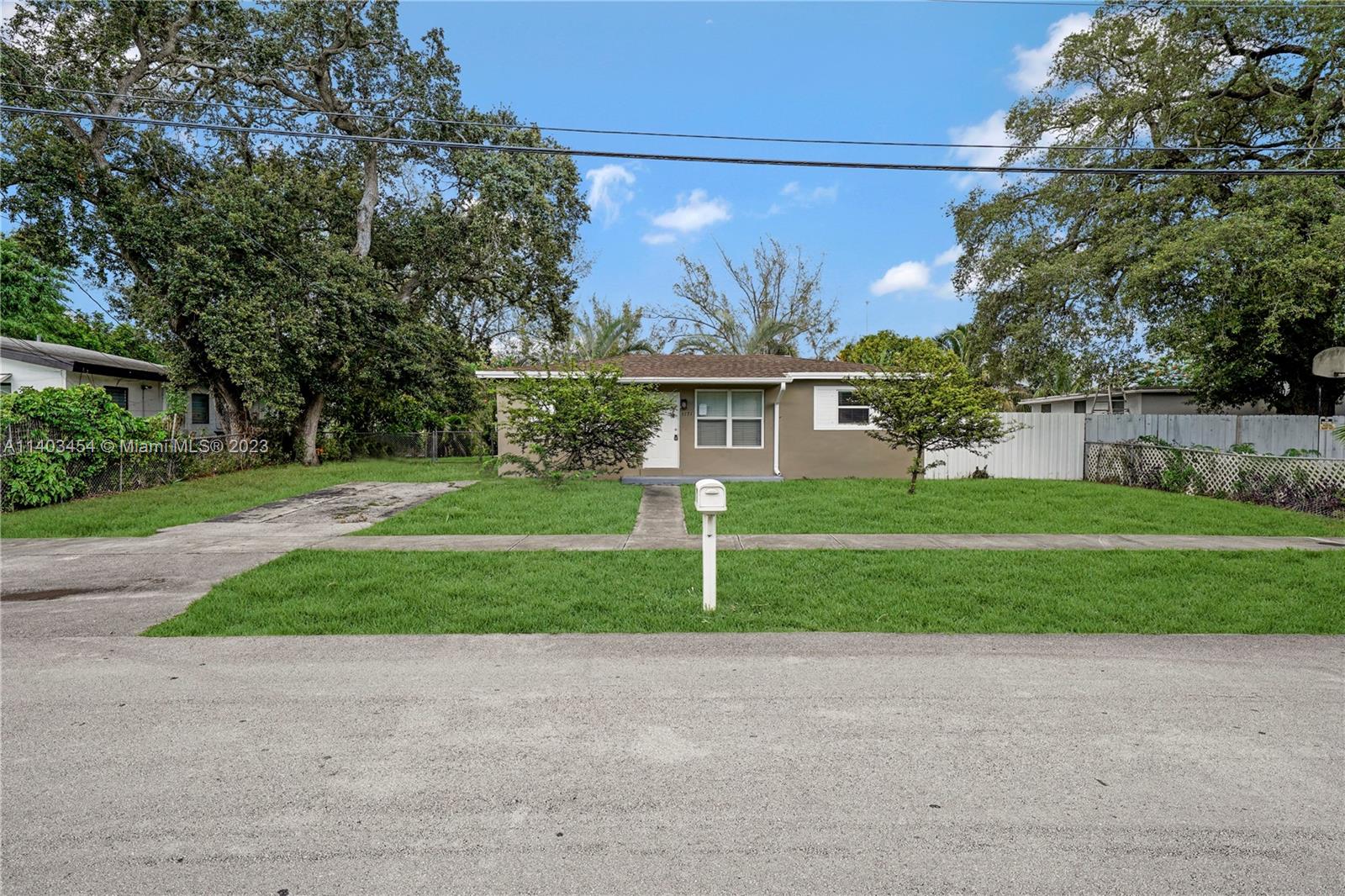 3771 SW 31st Drive West Park FL 33023