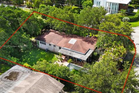 5885 SW 80th Street South Miami FL 33143