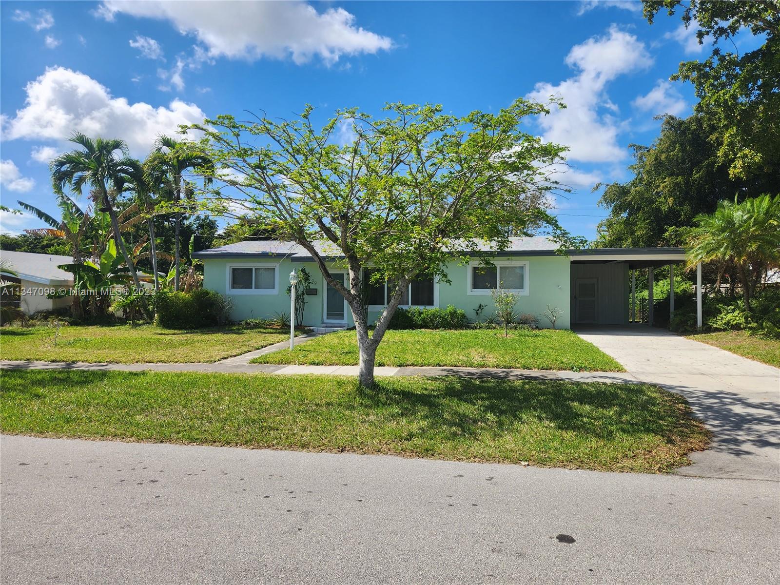 9299 Martinique Drive Cutler Bay FL 33189