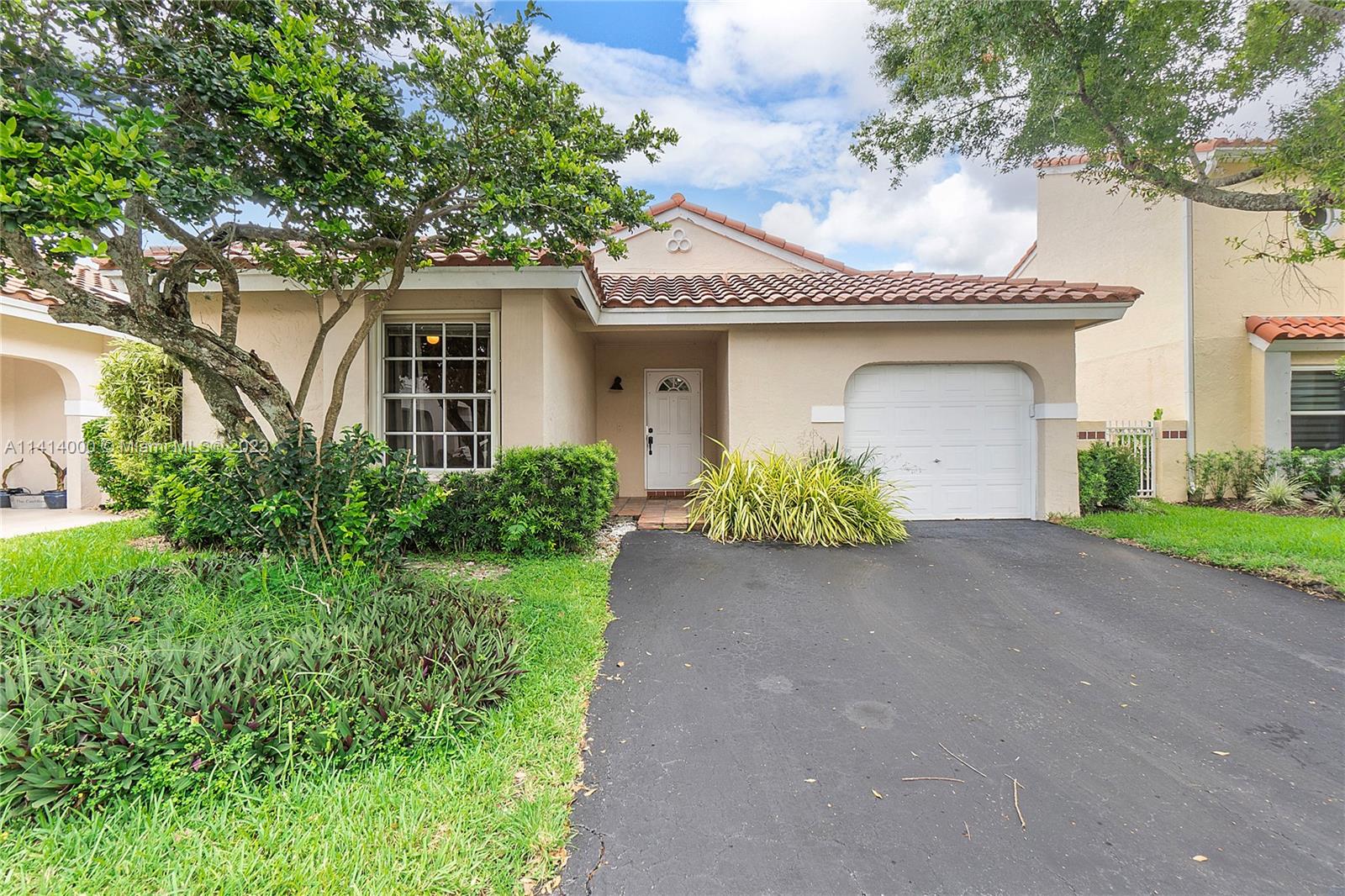 1462 Garden Road Weston FL 33326