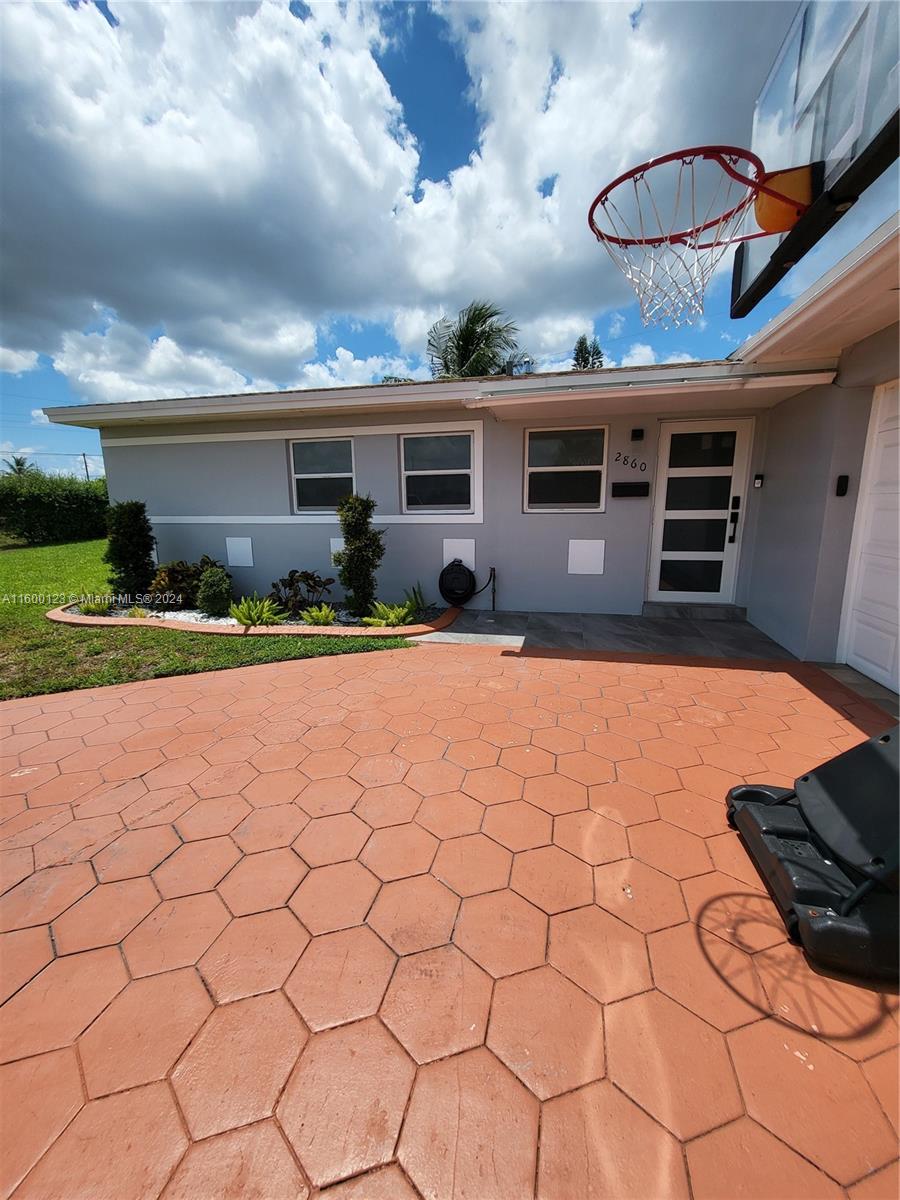 2860 NW 185th Street Miami Gardens FL 33056