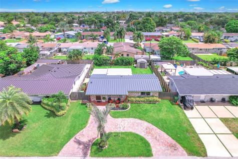 7871 NW 11th Court Pembroke Pines FL 33024