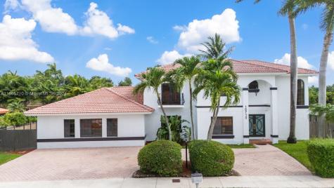 15713 SW 46th Terrace Miami FL 33185