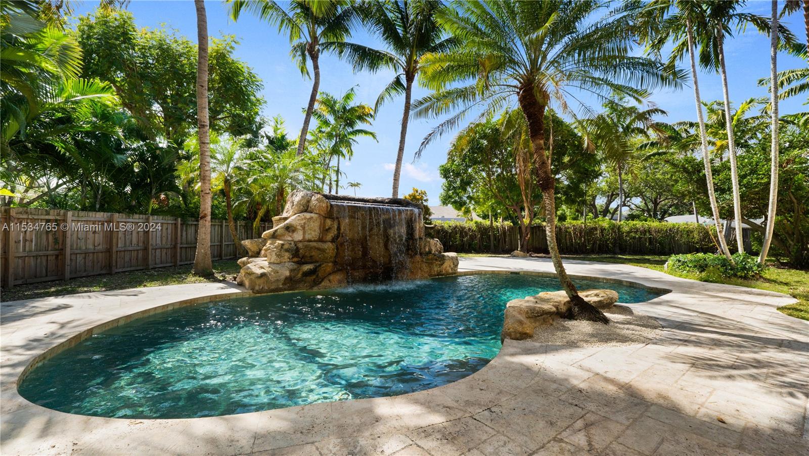 18150 SW 77th Avenue Palmetto Bay FL 33157