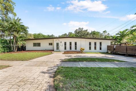 2160 NE 191st Drive North Miami Beach FL 33179
