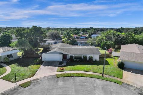 460 NW 45th Terrace Plantation FL 33317