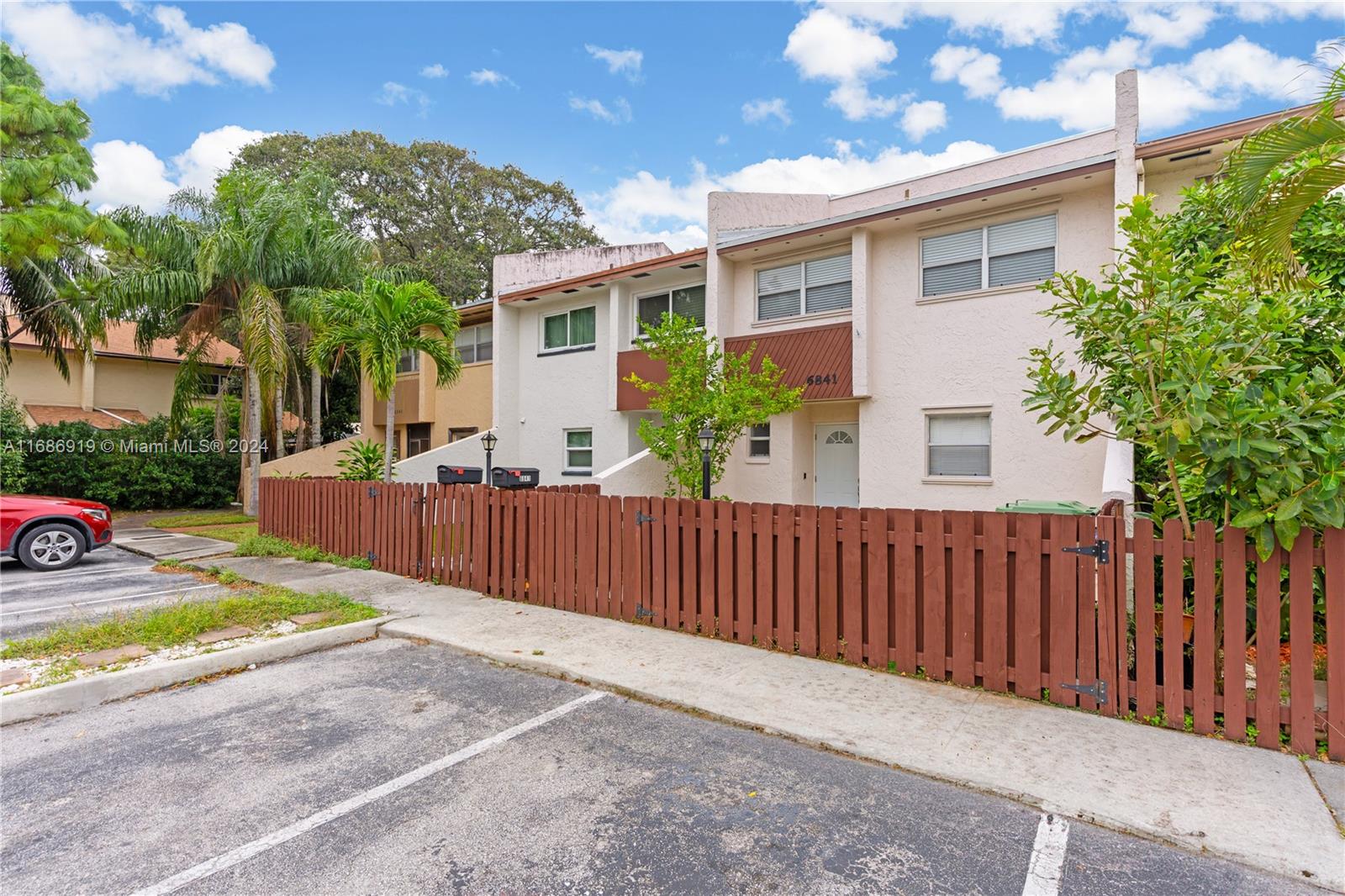6841 NW 29th Avenue Fort Lauderdale FL 33309