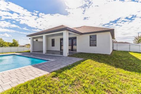 2421 NE Juanita Place Cape Coral FL 33909