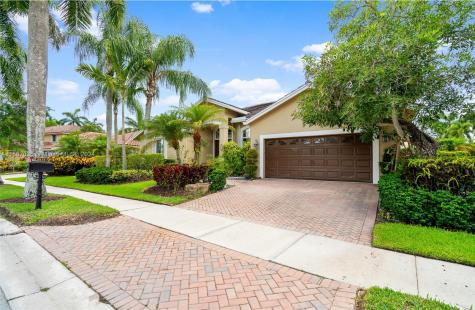 2575 Jardin Drive Weston FL 33327