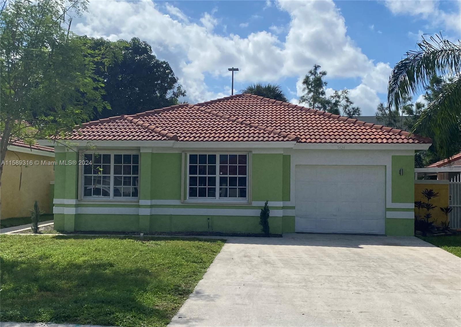 5424 NW 184th Street Miami Gardens FL 33055