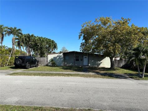 10915 SW 52nd Drive Miami FL 33165