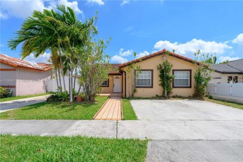 1521 SW 138th Avenue Miami FL 33184