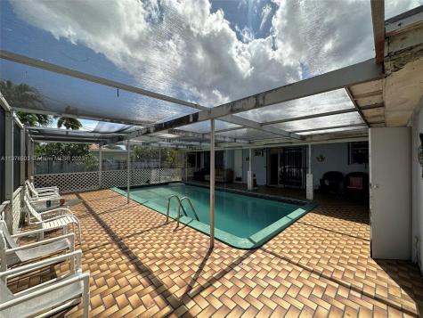 3321 SW 94th Avenue Miami FL 33165