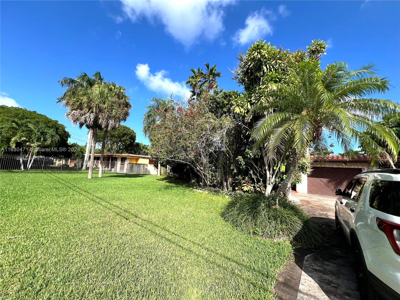 14833 N Spur Drive Miami FL 33161