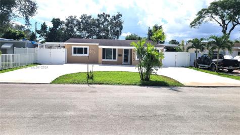 6610 Park Street Hollywood FL 33024