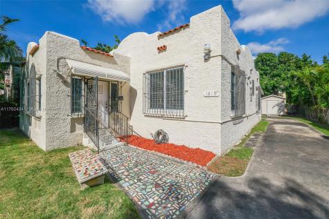 1819 SW 11th Terrace Miami FL 33135