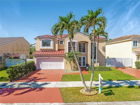 9756 SW 154th Place Miami FL 33196