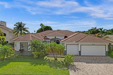 10150 SW 3rd Street Plantation FL 33324