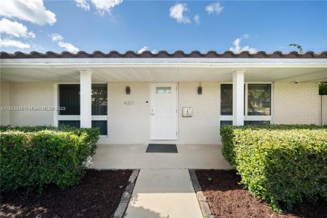 4317 Madison Street Hollywood FL 33021