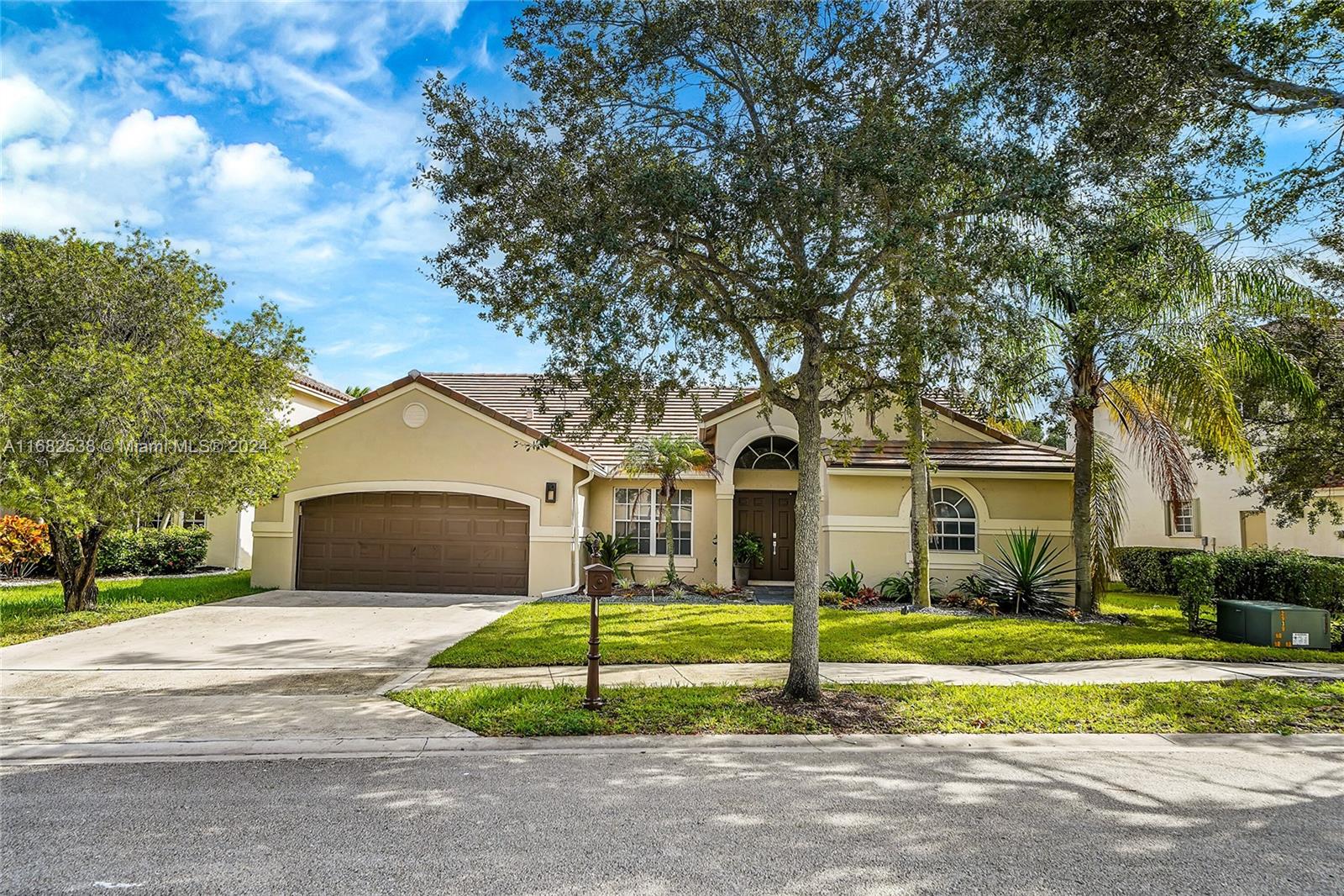 864 Verona Lake Drive Weston FL 33326