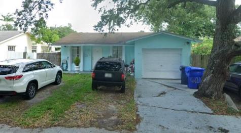 6121 Hayes Street Hollywood FL 33024