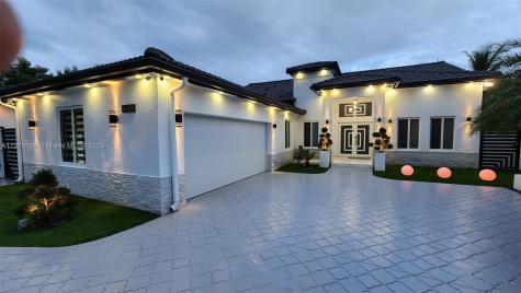 2611 SW 142nd Court Miami FL 33175