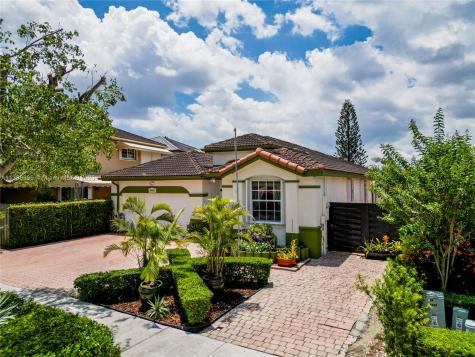 15462 SW 39th Street Miami FL 33185